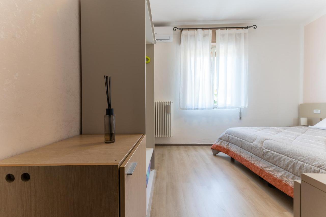 Hotel Benaco Mavras Peschiera del Garda Eksteriør bilde