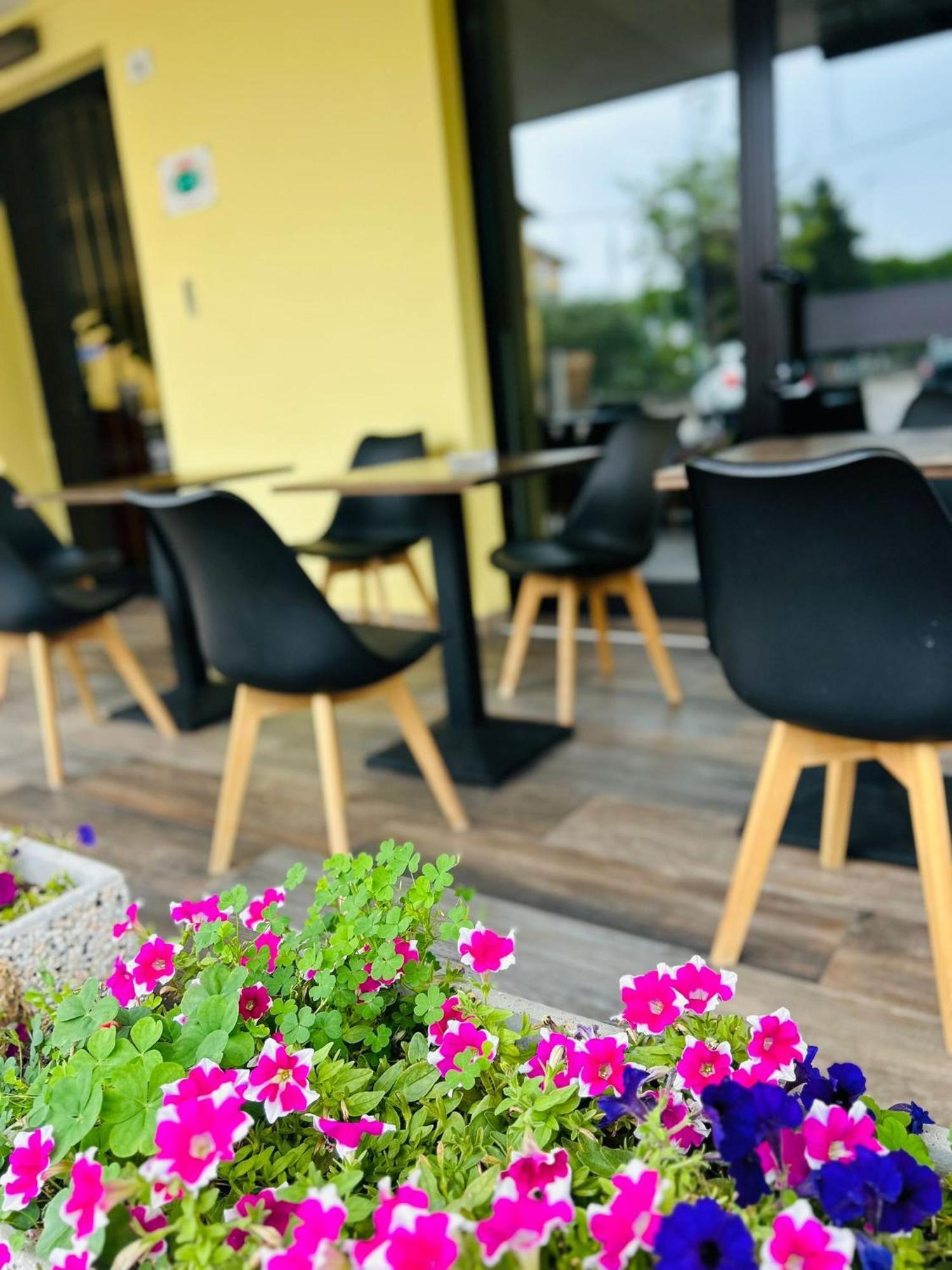 Hotel Benaco Mavras Peschiera del Garda Eksteriør bilde