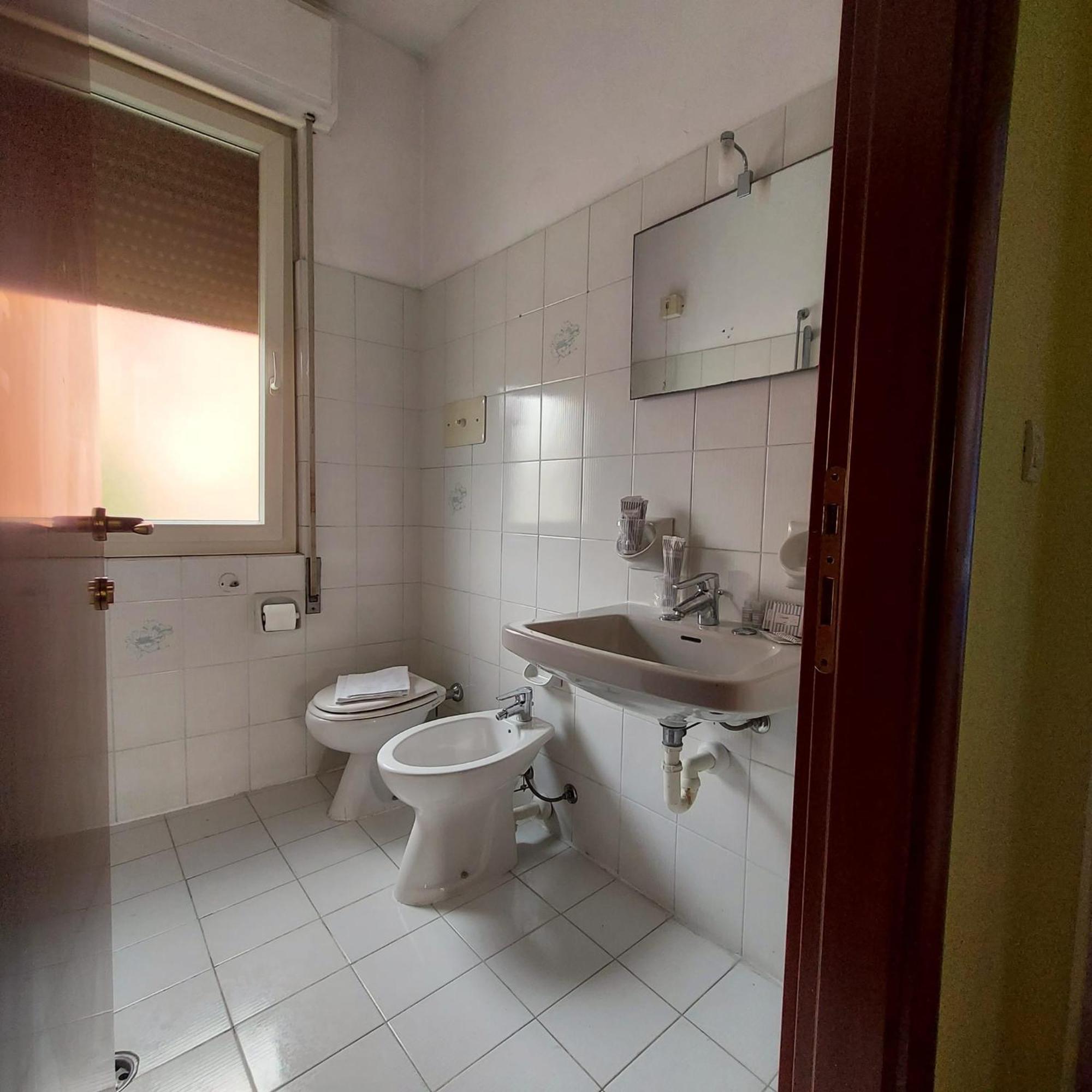 Hotel Benaco Mavras Peschiera del Garda Eksteriør bilde