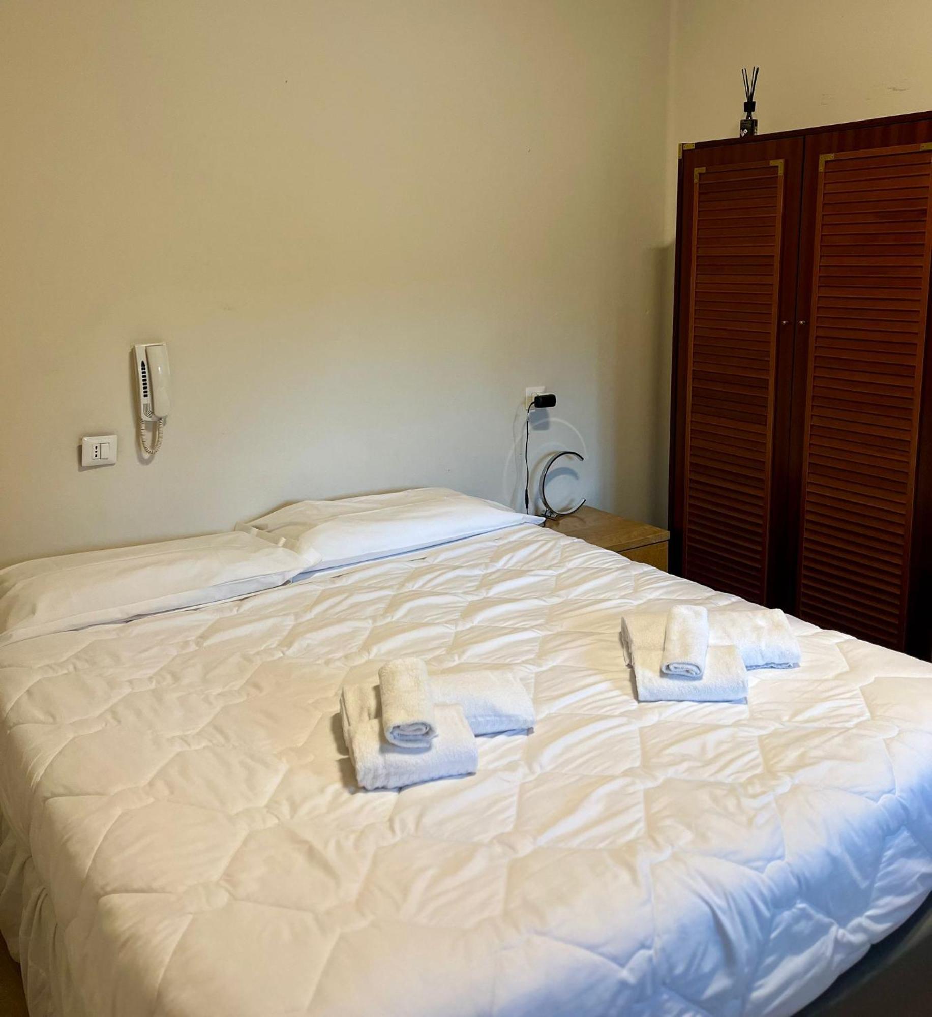Hotel Benaco Mavras Peschiera del Garda Eksteriør bilde