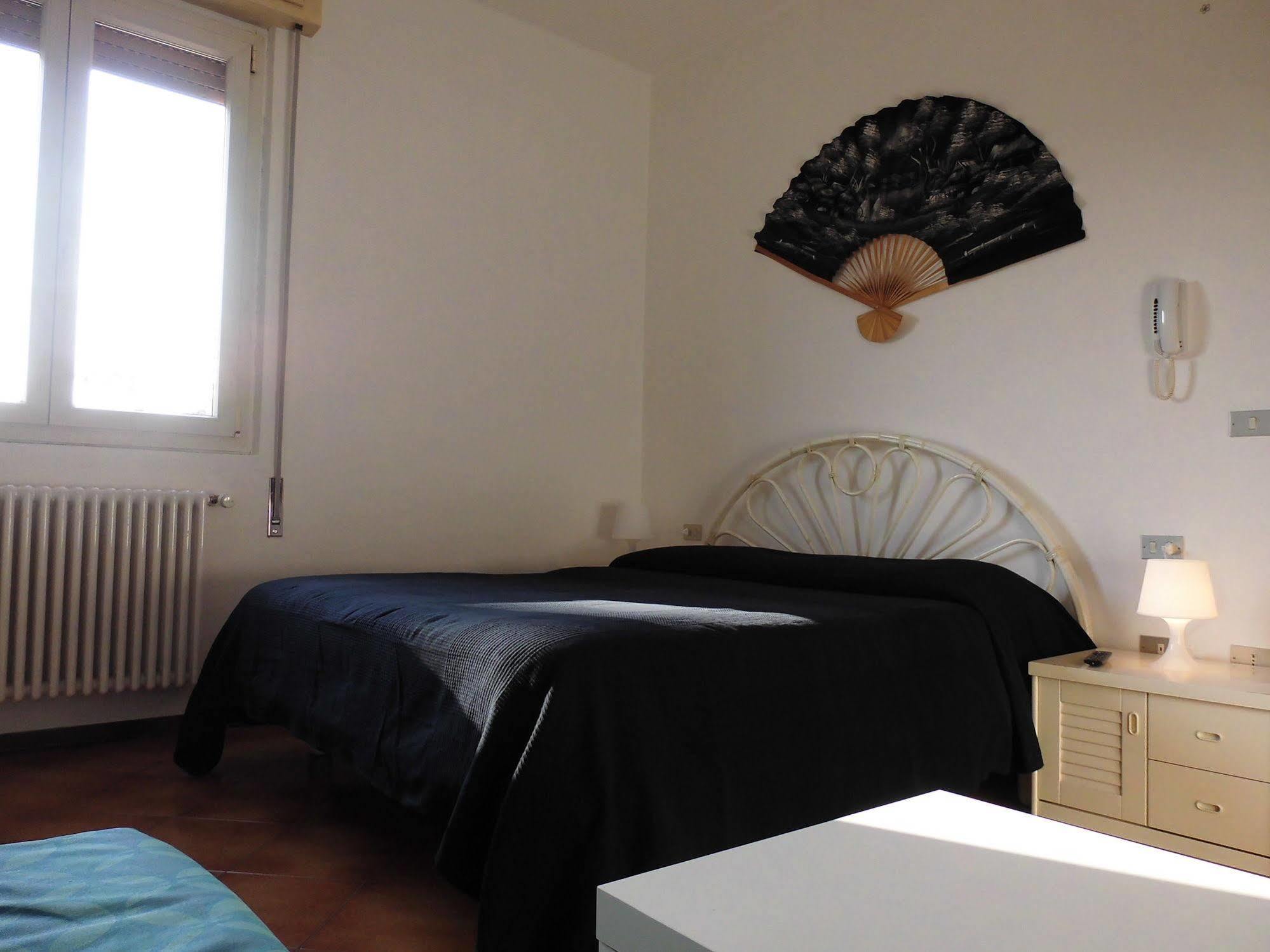 Hotel Benaco Mavras Peschiera del Garda Eksteriør bilde